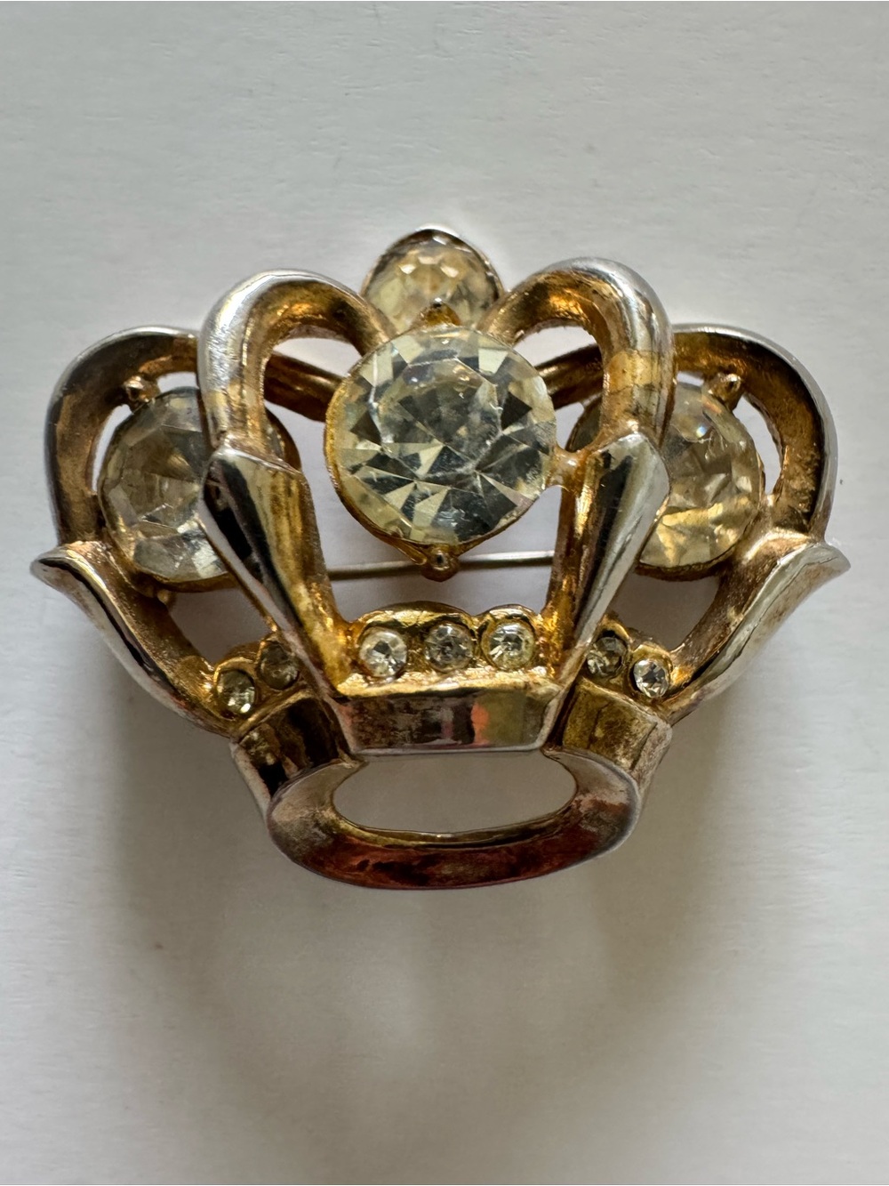 Vintage Clear Rhinestone Crown Gold Plated Brooch 
Women Jewelry